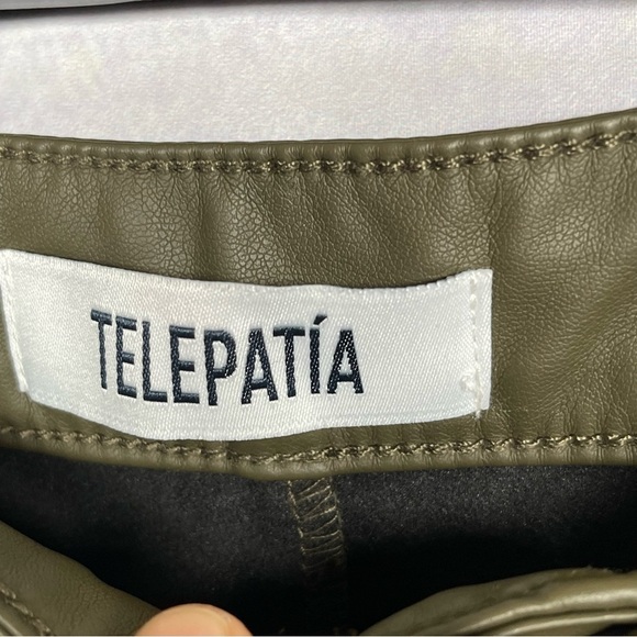 Telepatía Olive Green Mini Skirt Faux leather Size XL - Picture 2 of 4
